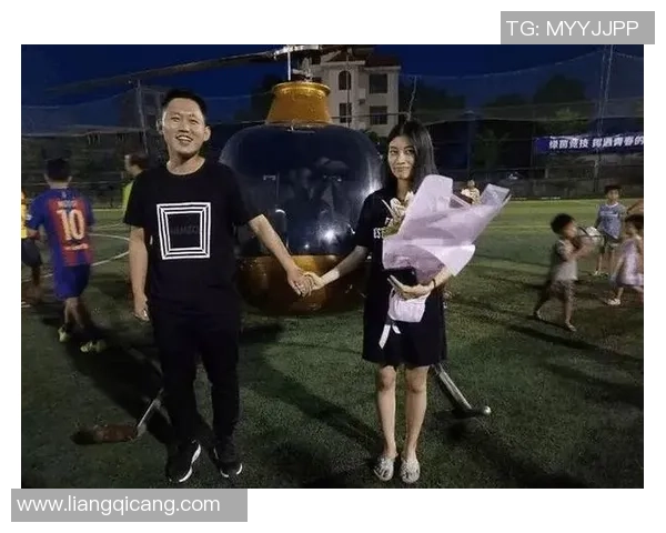 澳洲足球明星浪漫求婚惊喜瞬间引发粉丝热议与祝福 澳洲足球明星浪漫求婚惊喜瞬间引发粉丝热议与祝福